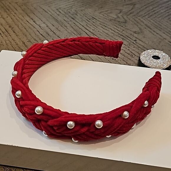 Red headband with pearls - Picture 4 of 7